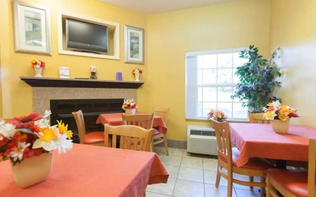 Home Town Inn Ringgold