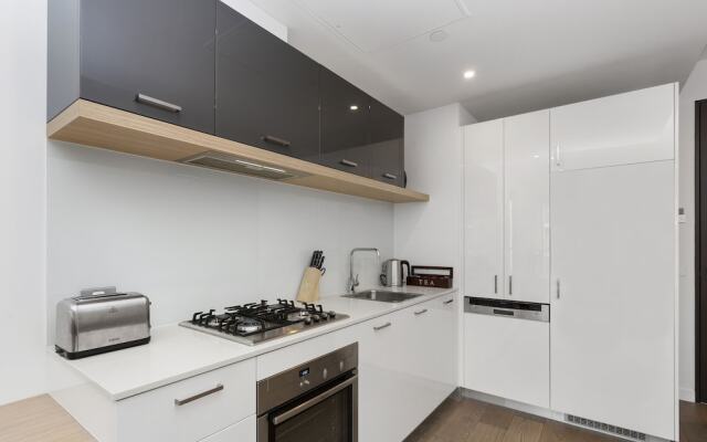 Sandy Hill Apartments by Ready Set Host