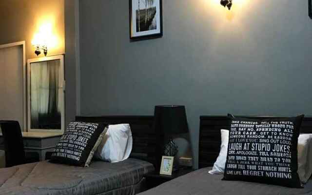 Add Home Hostel Vipavadee