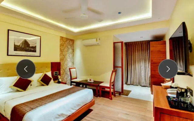 Ahom Comfort