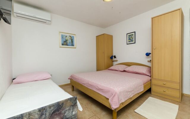 Apartments Zdenko