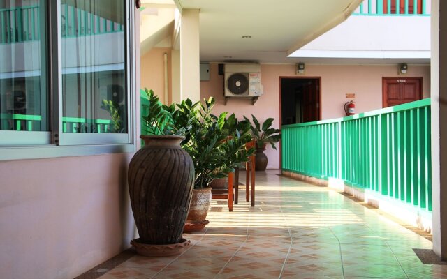 Tamarind Residences Serviced Apartment