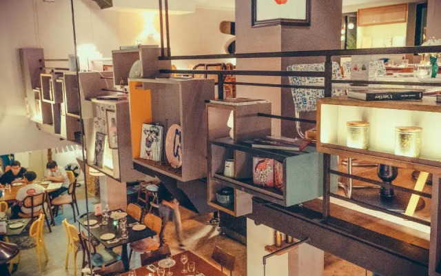 Sachas Hotel UNO and Uno Express