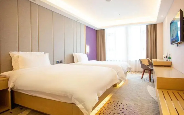 Lavande Hotel·Santai Chengbei Passenger Transport Center Binjiang Park