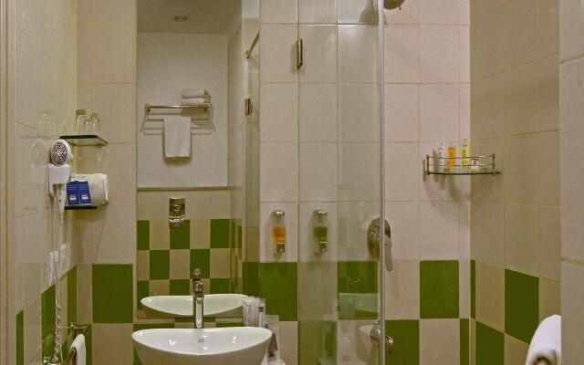 Kalyan Grand - a business hotel