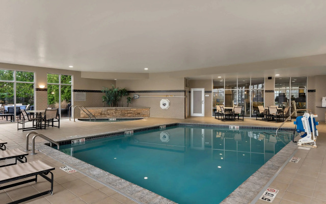 Cambria Hotel Columbus - Polaris