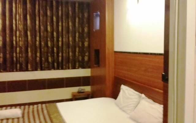 Le Ngan Phung Hotel