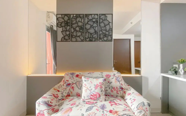 Cozy Neutral 2Br Apartment At Transpark Juanda Bekasi Timur