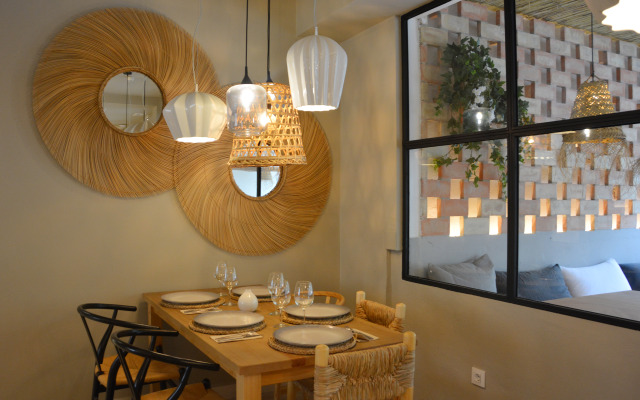 You & Co. Saler Beach Boutique Hotel