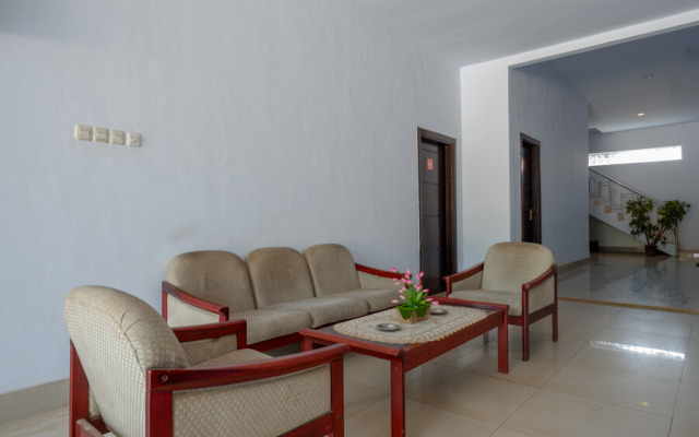 RedDoorz near Taman Kota Kendari