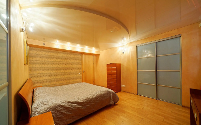 Апартаменты на проспекте Невский 32