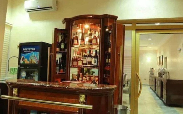 Luton Park Hotels