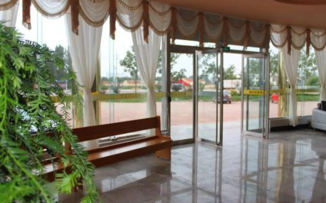 Ishuang Express Hotel