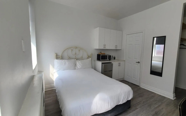 Queen Nest Hotel