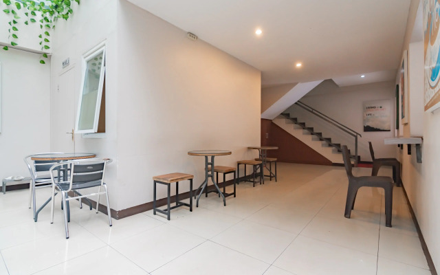 RedDoorz Plus @ Dago Pojok 3