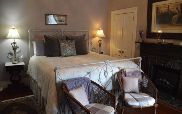 The Richard Johnston Inn Bed and Breakfast