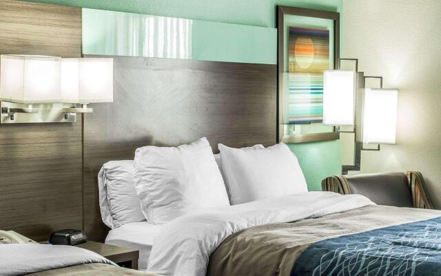 Comfort Inn Dunn near I-95