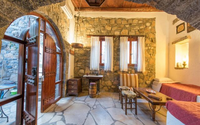 Traditional Homes of Crete