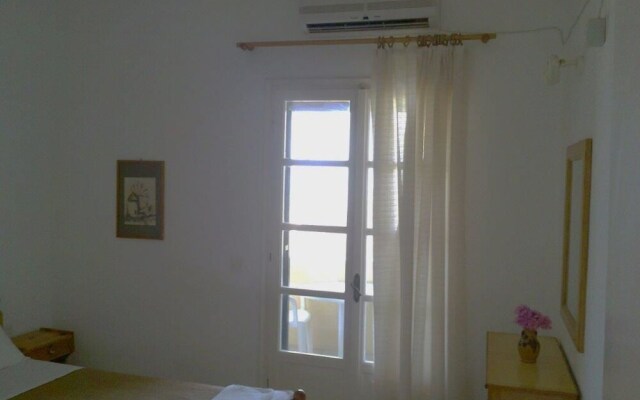 BeachFrontSalvanos aparthotel 