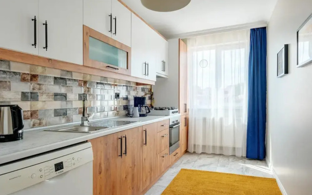 Vibrant Duplex With Terrace 2 min to Cevahir Mall