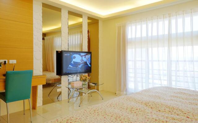 Mimi's house