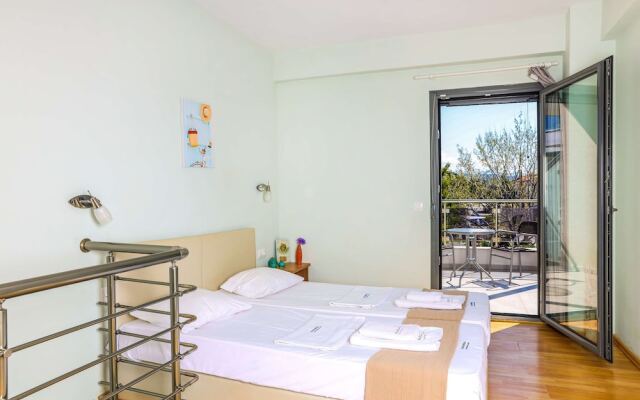 Alexanika Apartments