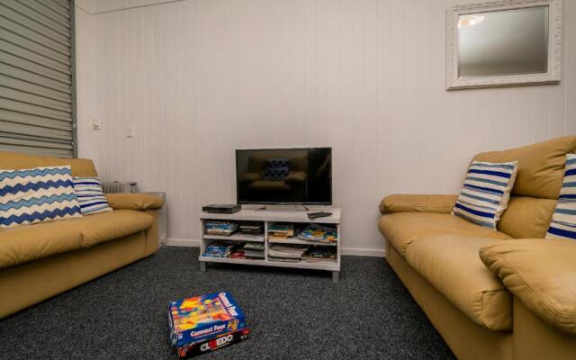 Rangimarie on Kenwood- Matarangi Holiday Home