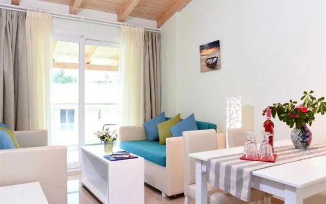 Palapart Gikas Suites And Studios
