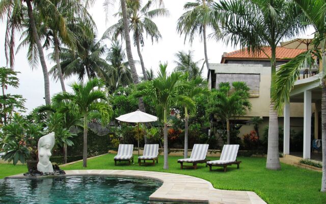 Dolphin Beach Bali