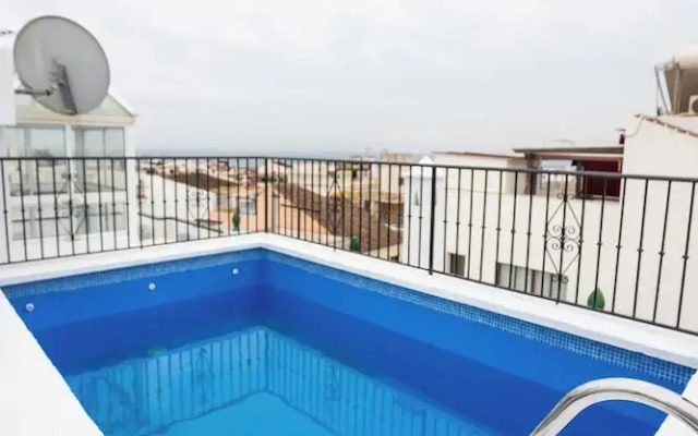 Naim Guest House Nerja