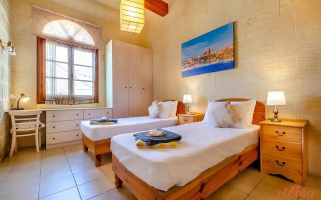 Grand Gozo Farmhouse With Games Room Pool