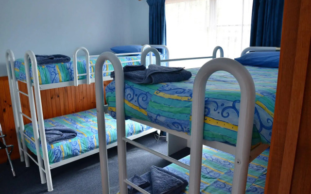 Castaway Holiday Apartments