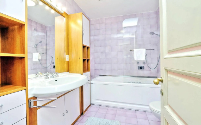 Rome Unique Spanish Steps Apartments