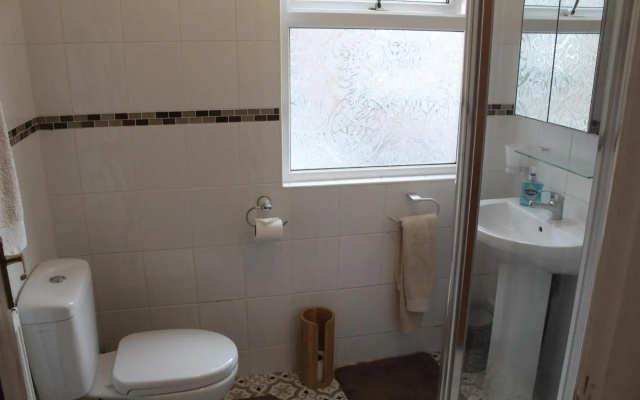 Oakwell Guest House