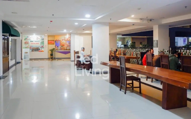 Collection O 92643 Emerald Apartement by Tahha Hospitality