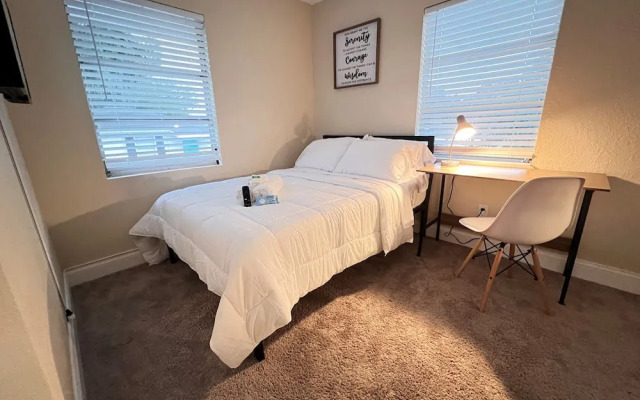 Comfortable Room Rentals Outlets & Kingsky Academy