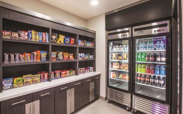 La Quinta Inn & Suites by Wyndham Lubbock South