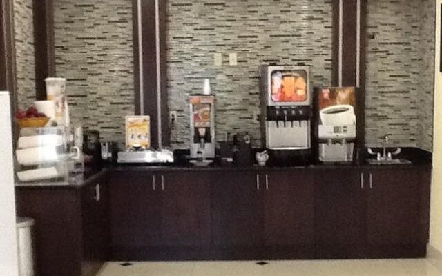 Muskogee Inn And Suites