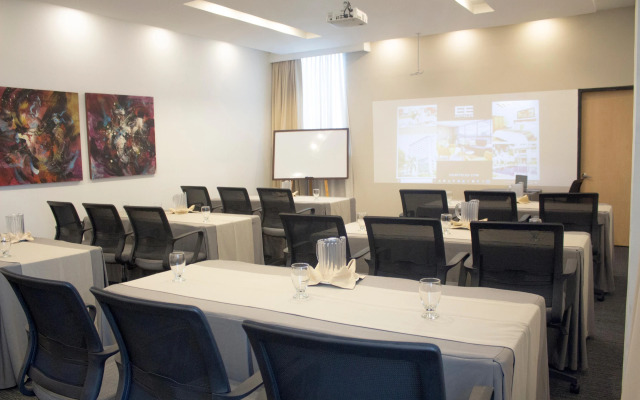 Novelty Suites Hotel