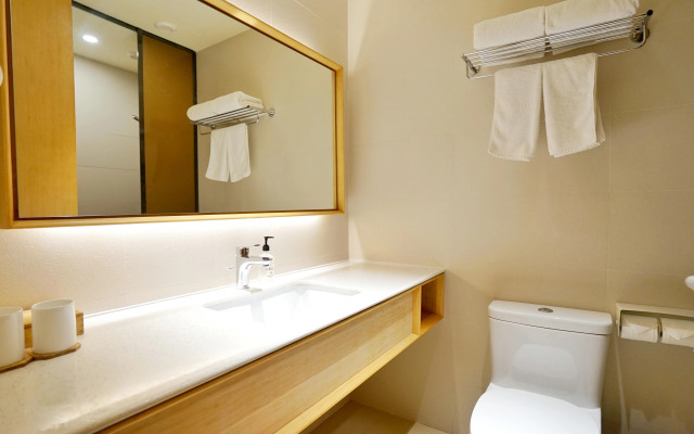 Ji Hotel Shanghai Yuyuan