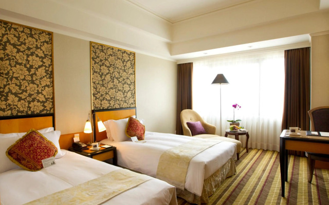 Lees Hotel