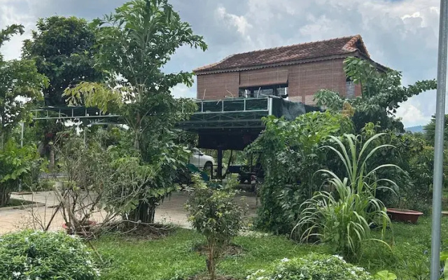 Huong Sen Garden lodge