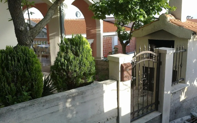 Lile - Comfortable 3 Bedroom Apartment - A1