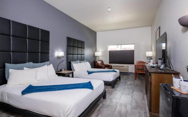 Wood River Inn & Suites