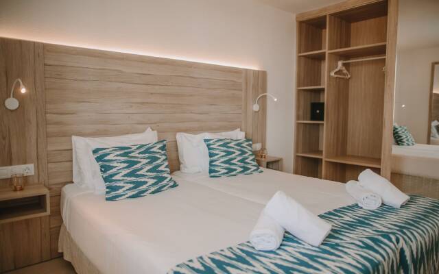 Aparthotel Playa del Sol - Adults Only