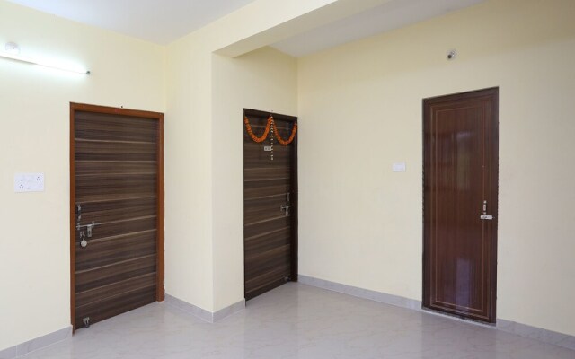 OYO Flagship 11946 Greenland Inn