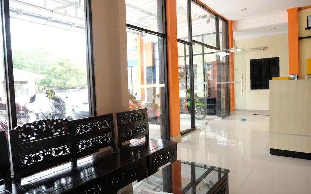 OYO 1149 Hotel Mustika