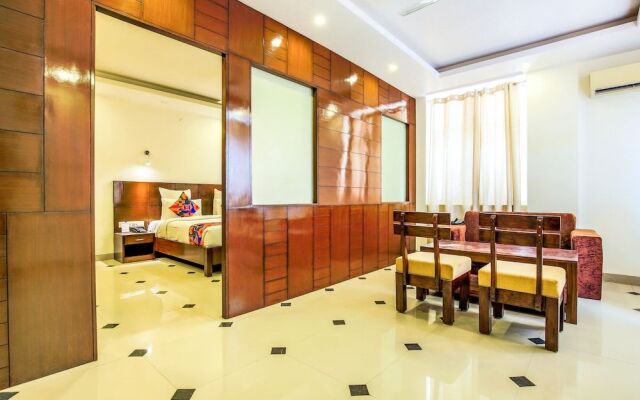 Fabhotel Royal Heritage