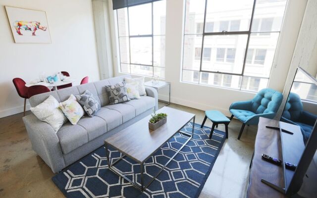 Downtown Lofty Suites