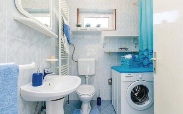 Stunning Home in Radovcici With Wifi and 3 Bedrooms